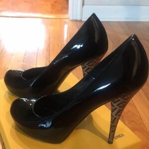Fendi pumps
